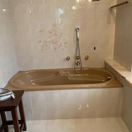 Marta Hotel